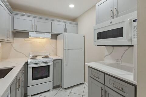 BERKSHIRE B CONDO - Residential