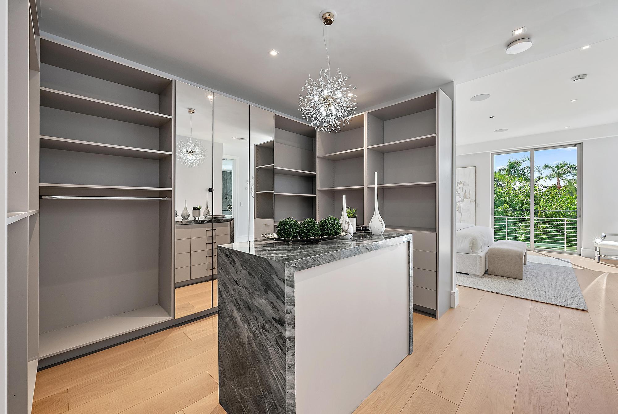 NORTH SHORE TERRACE 1 - Residential