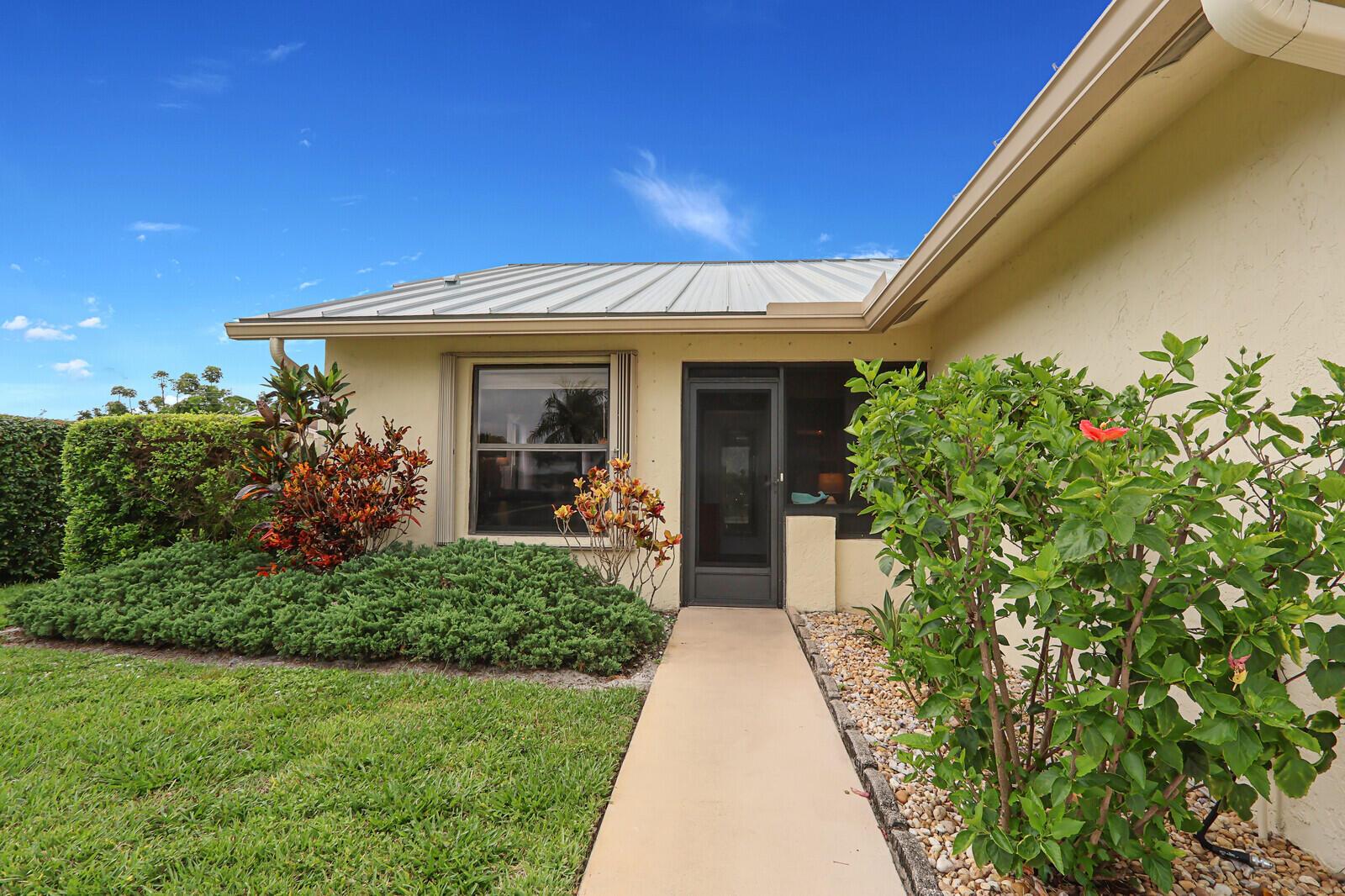 7655 SE Sugar Sand Circle, Hobe Sound, FL, 33455/$379,500 4 7655 SE Sugar Sand Circle