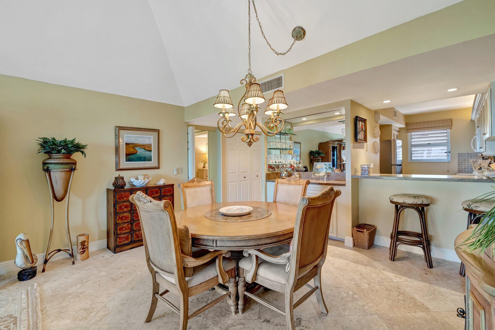 1555 NE Ocean Boulevard 402