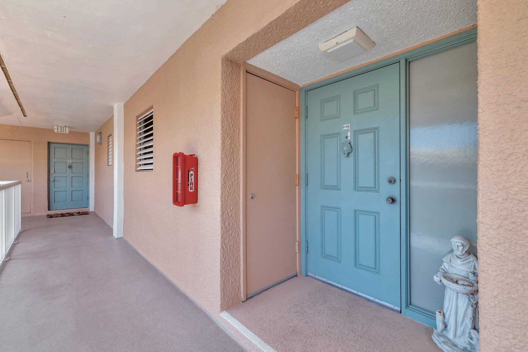 1555 NE Ocean Boulevard 402