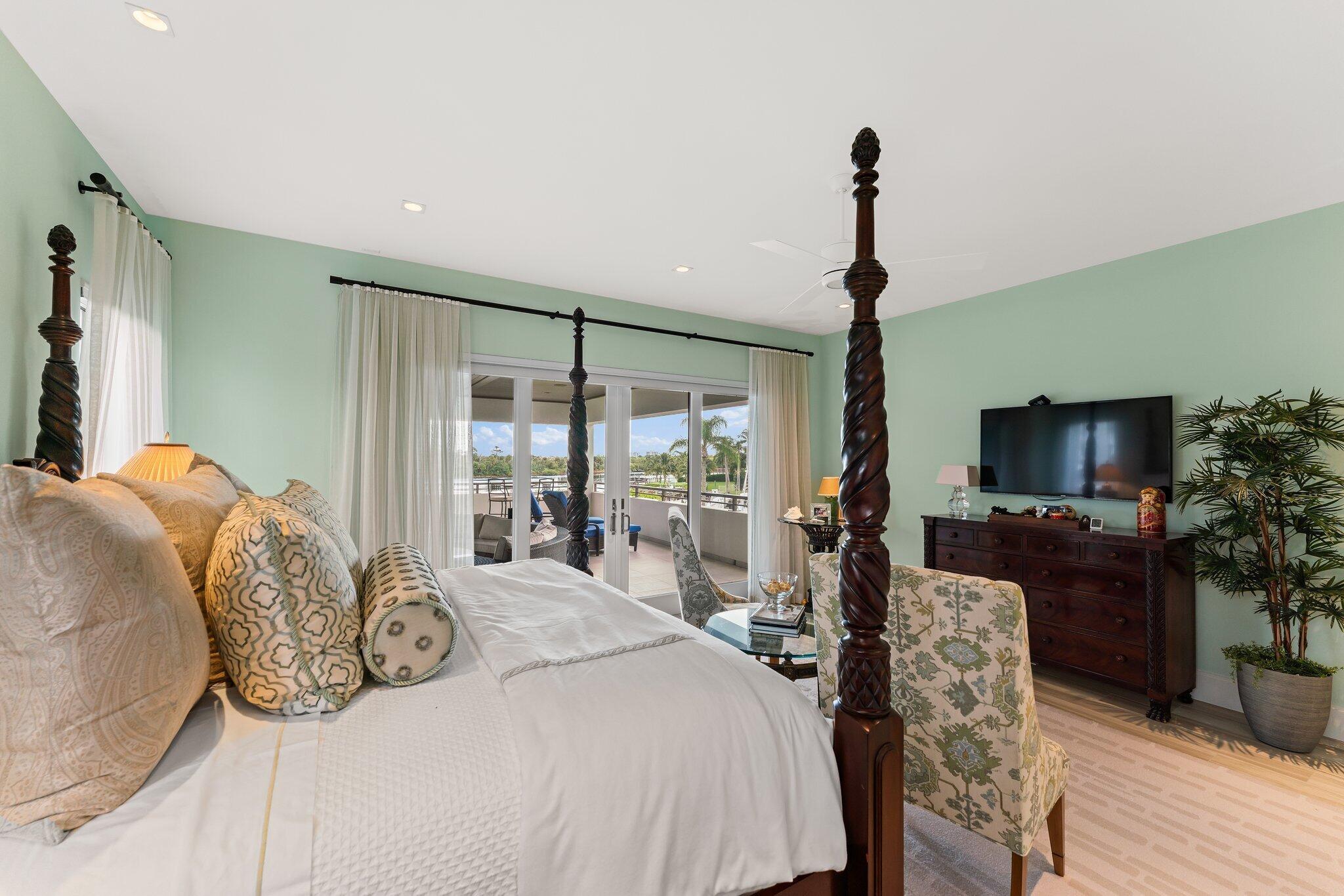 HARBOR PLACE - Residential