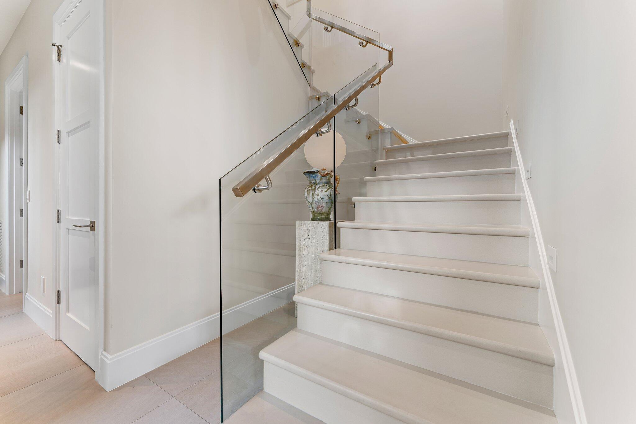 HARBOR PLACE - Residential