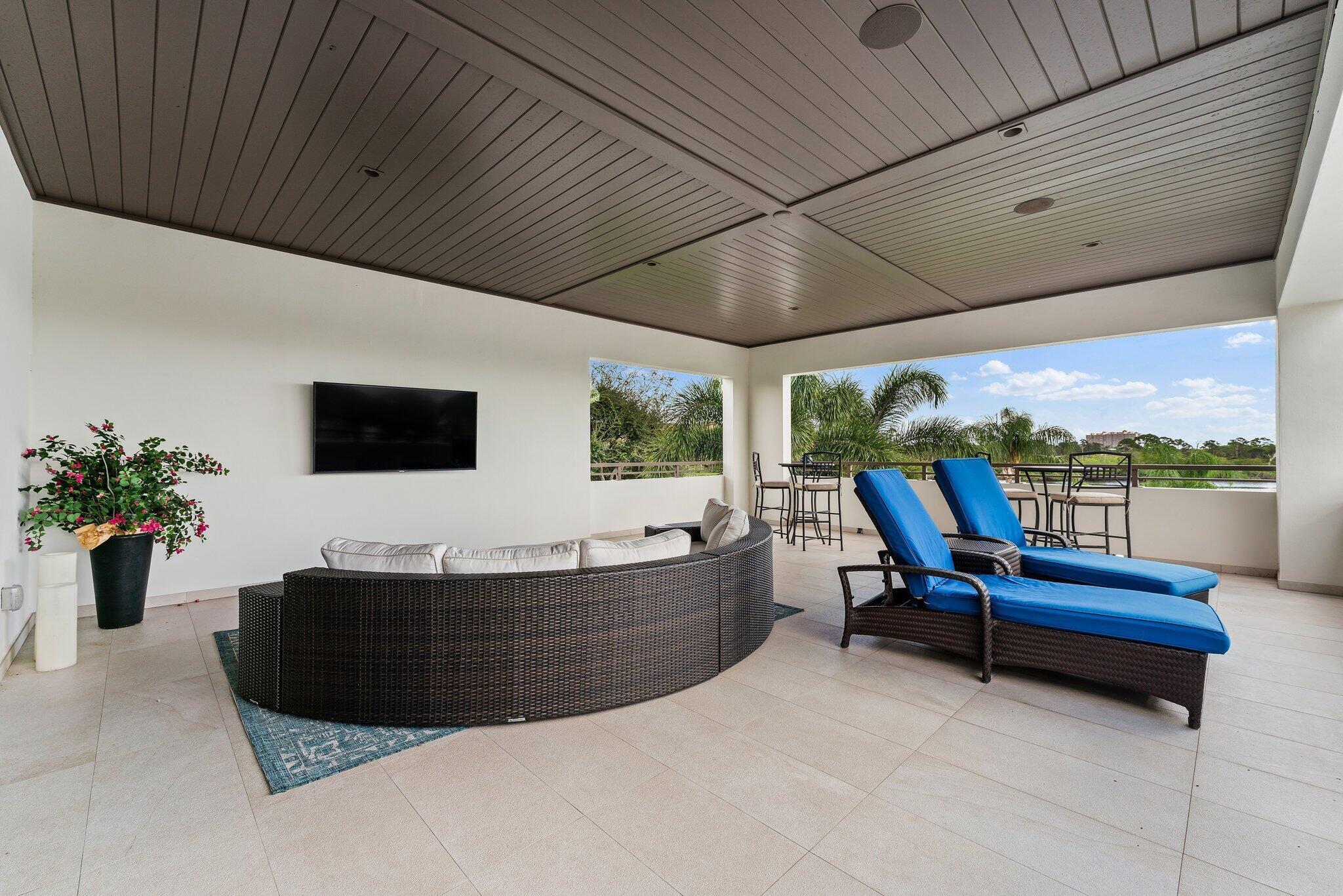 HARBOR PLACE - Residential