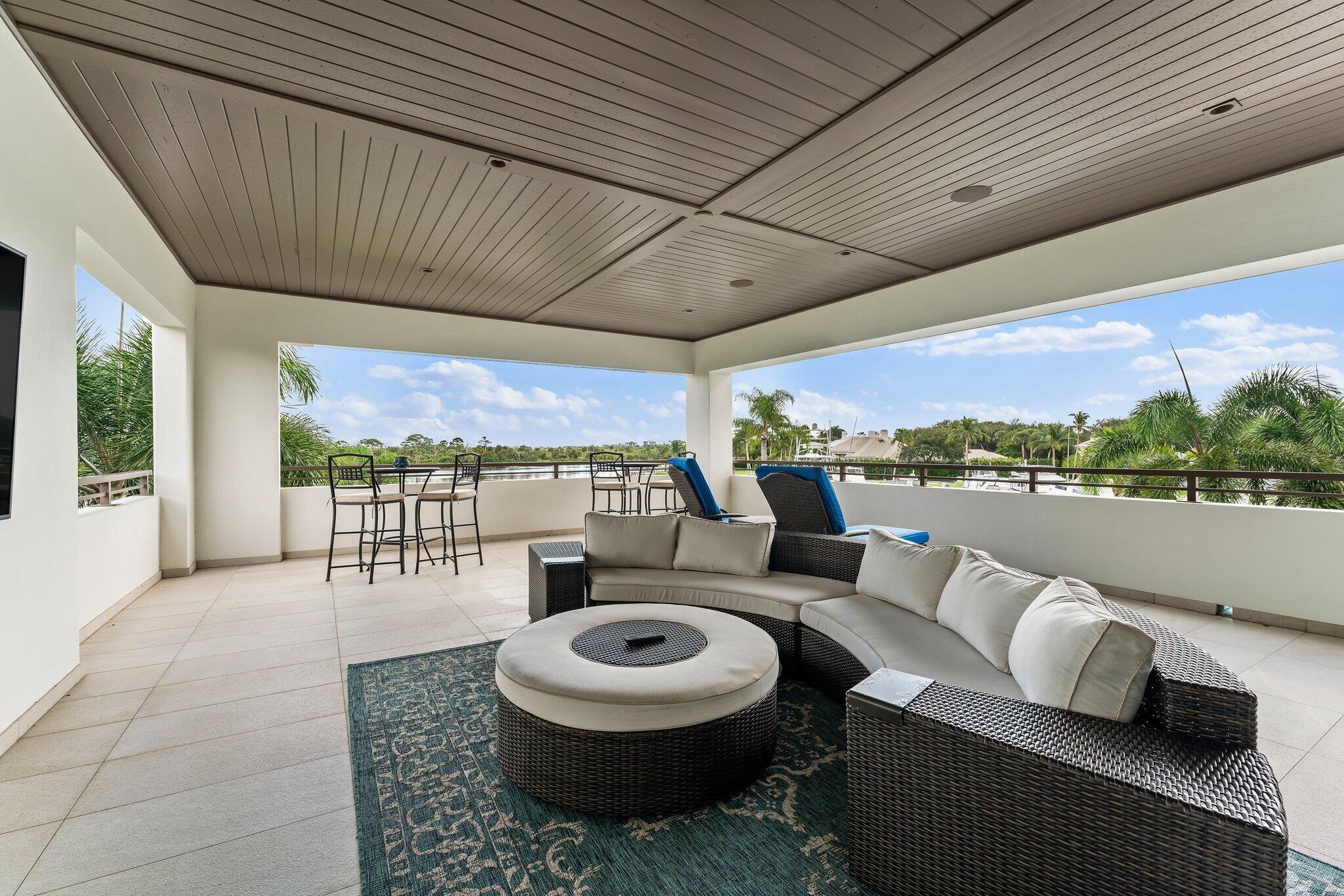 HARBOR PLACE - Residential