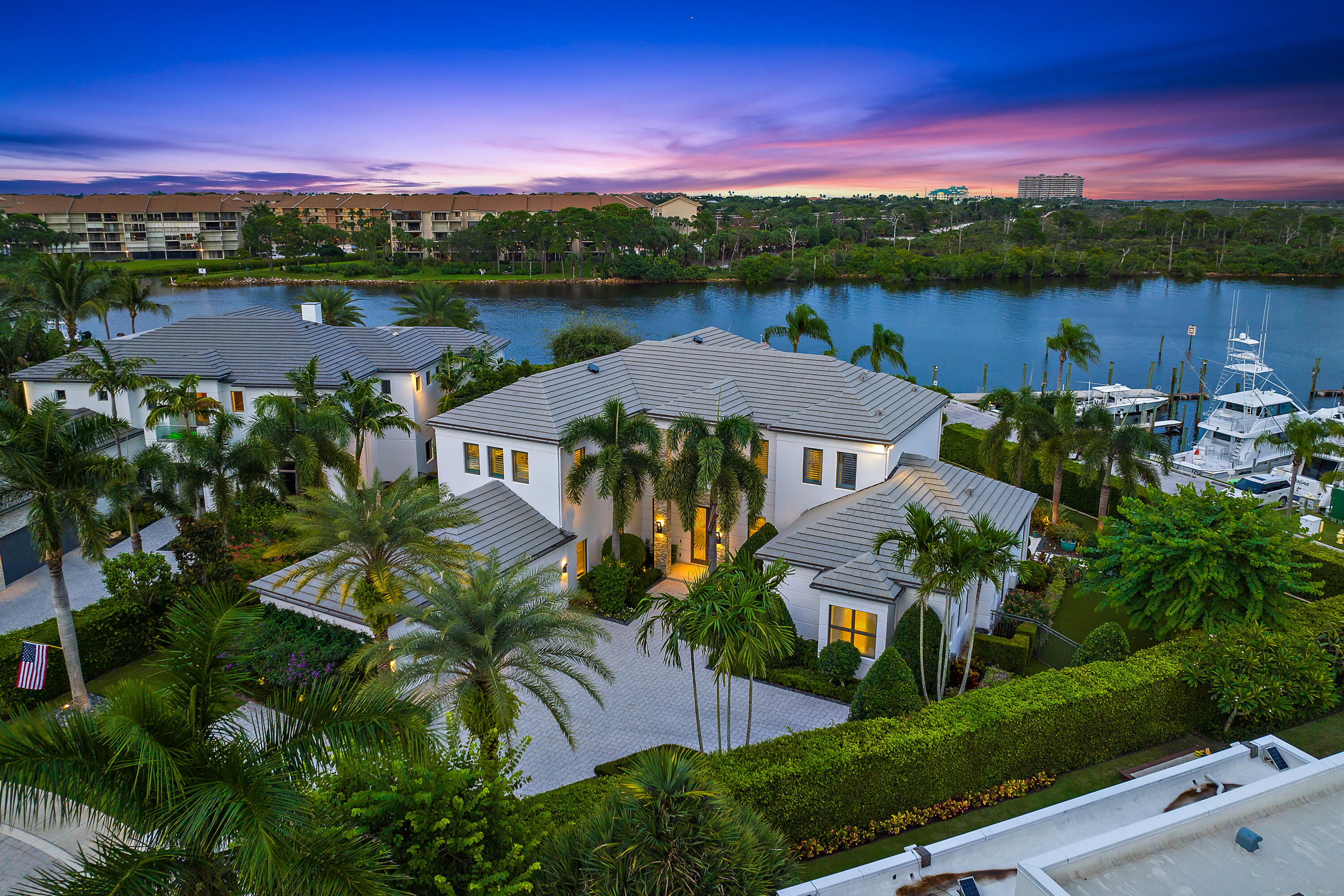 HARBOR PLACE - Residential