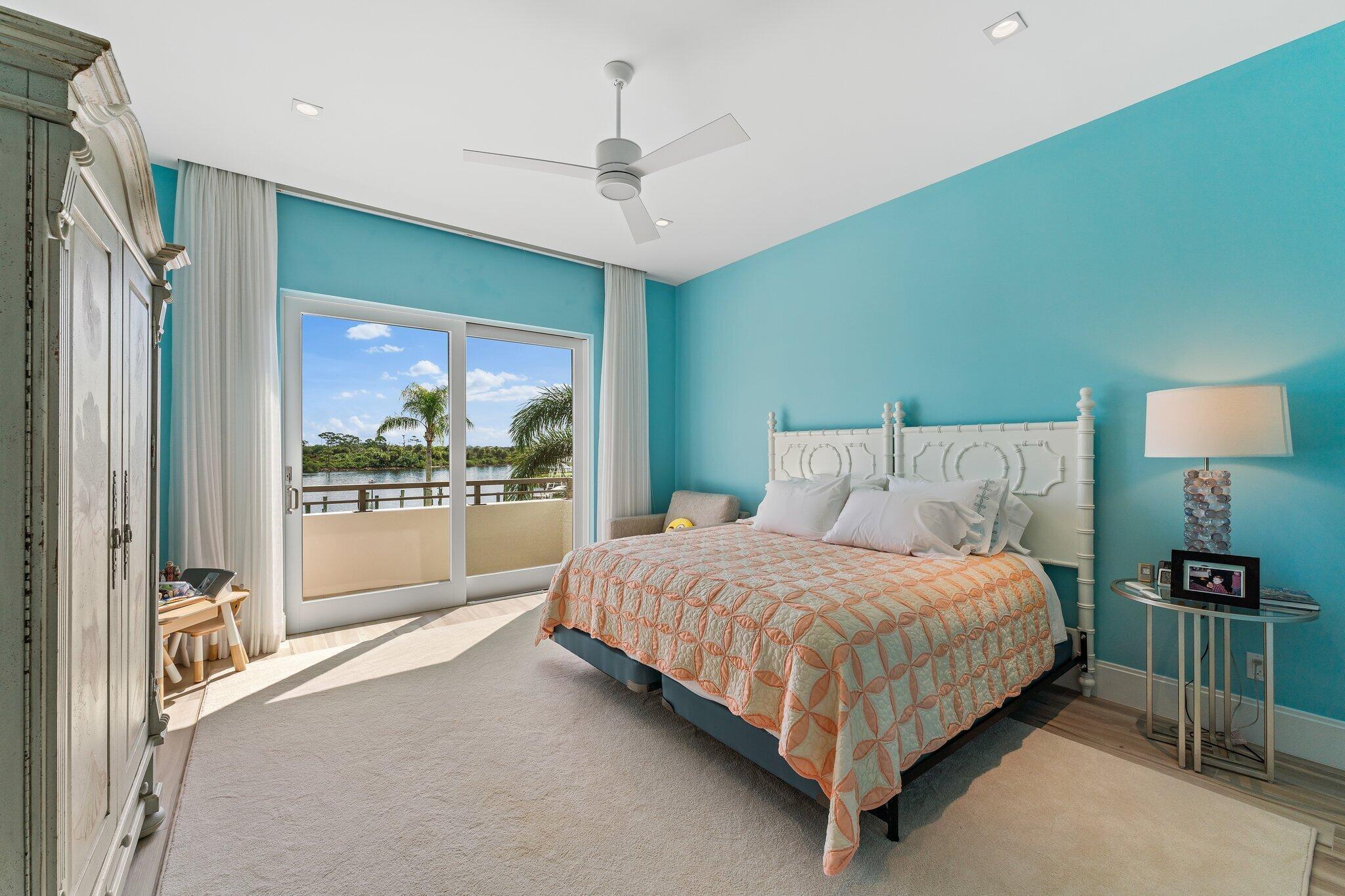 HARBOR PLACE - Residential