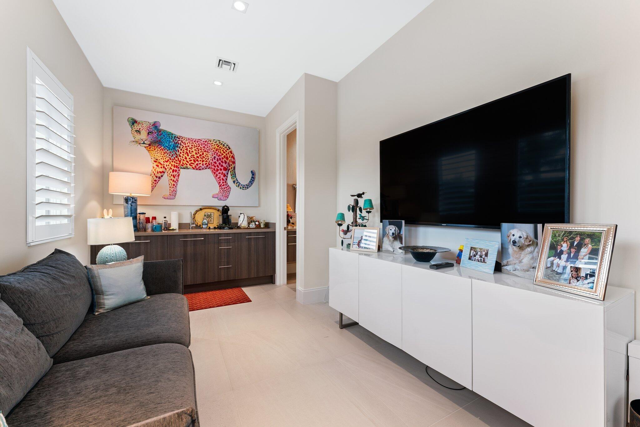 HARBOR PLACE - Residential