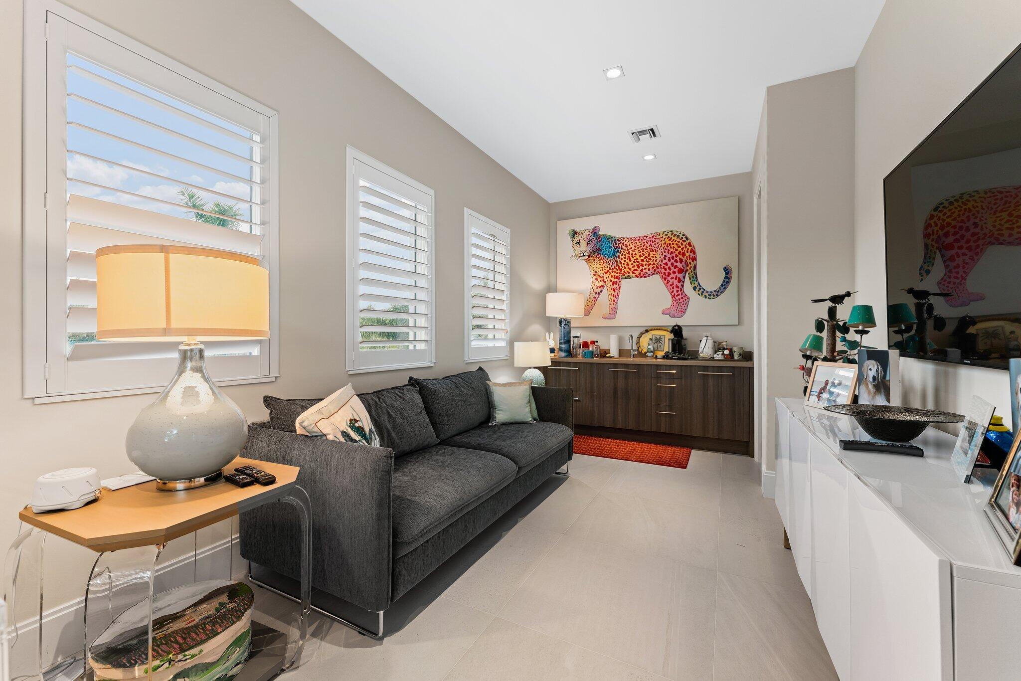 HARBOR PLACE - Residential