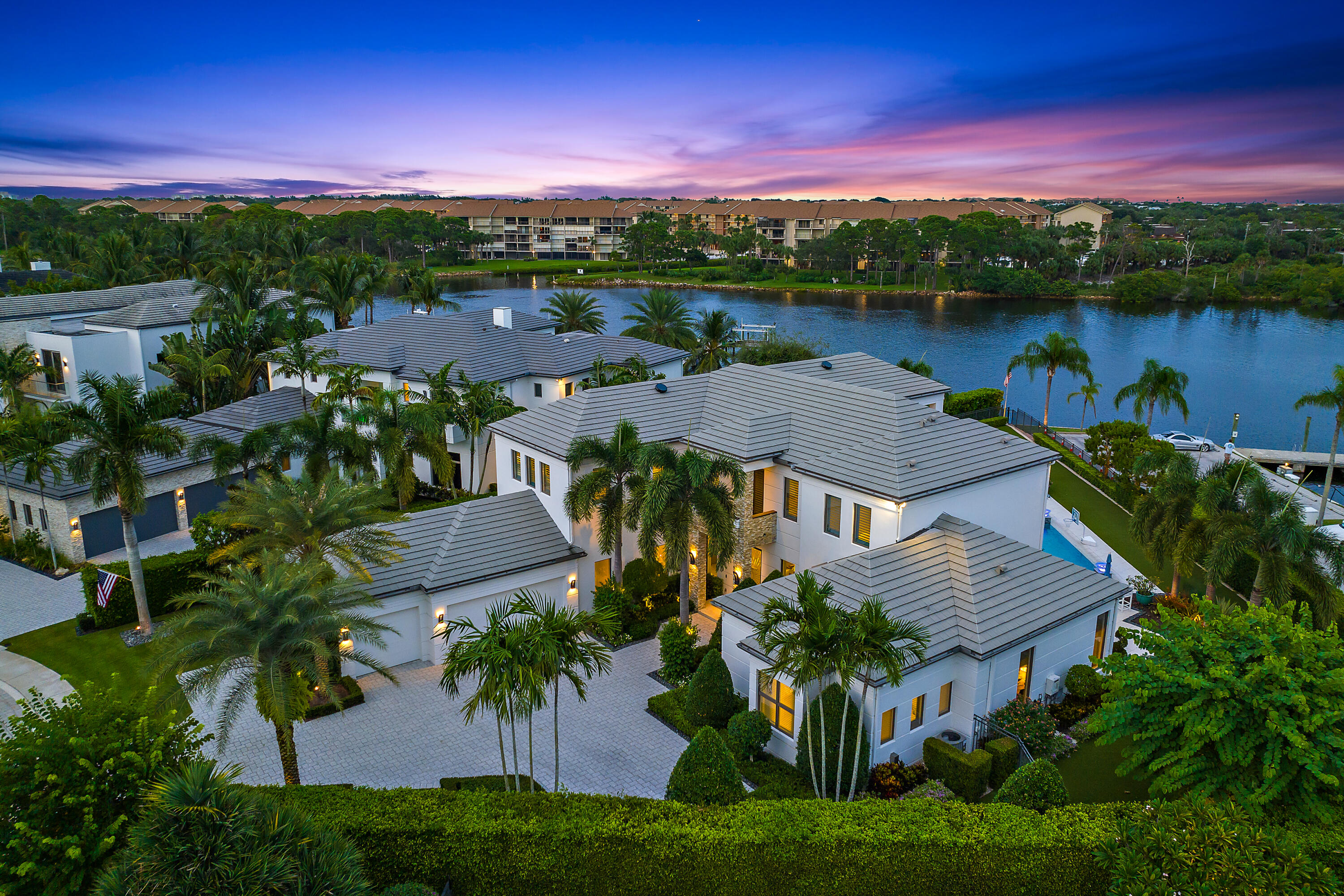 HARBOR PLACE - Residential