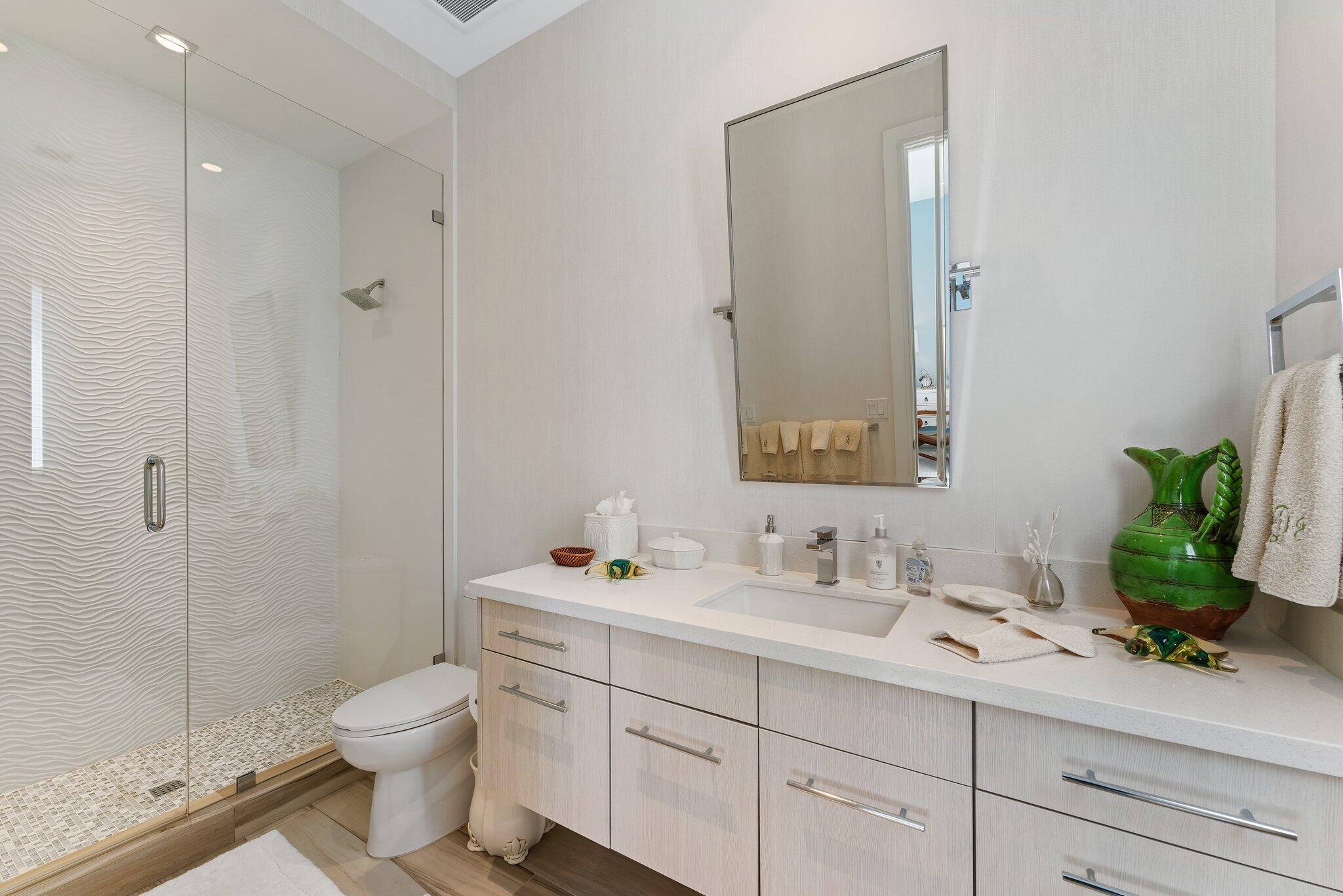 HARBOR PLACE - Residential