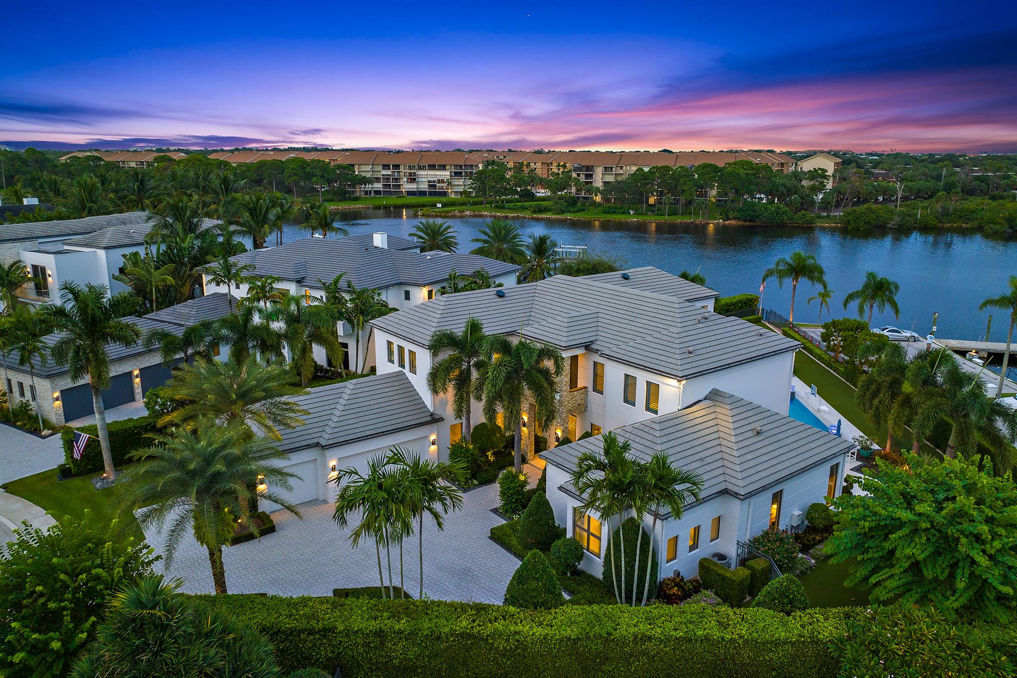 HARBOR PLACE - Residential