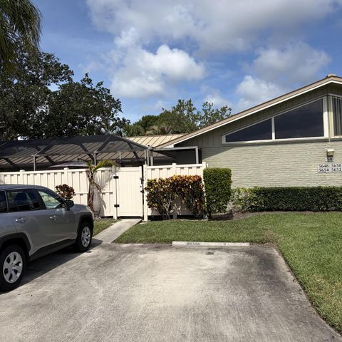 Photo of 5654 Golden Eagle Circle, Palm Beach Gardens, FL 33418 (MLS # B26039886)