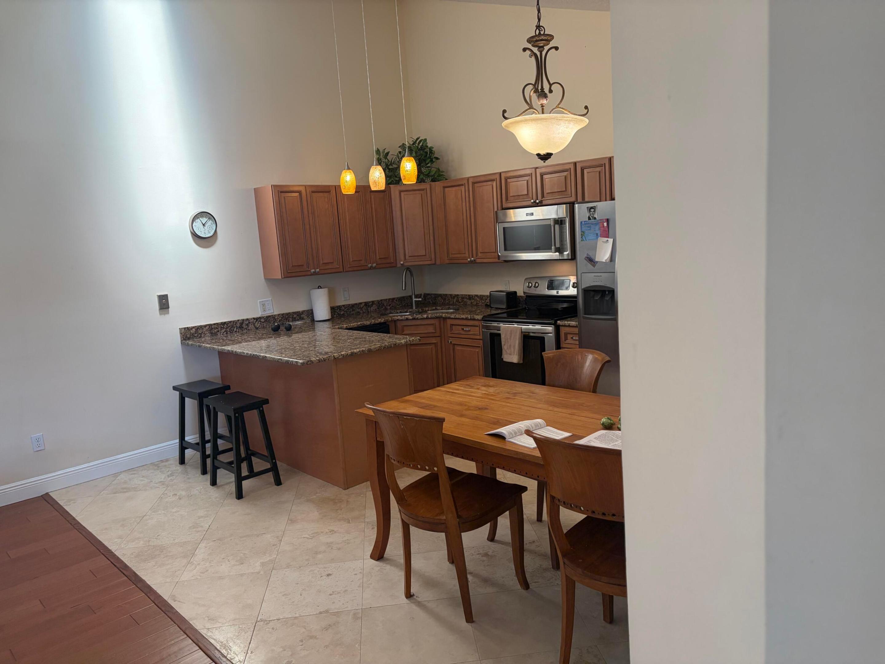 5654 Golden Eagle Circle