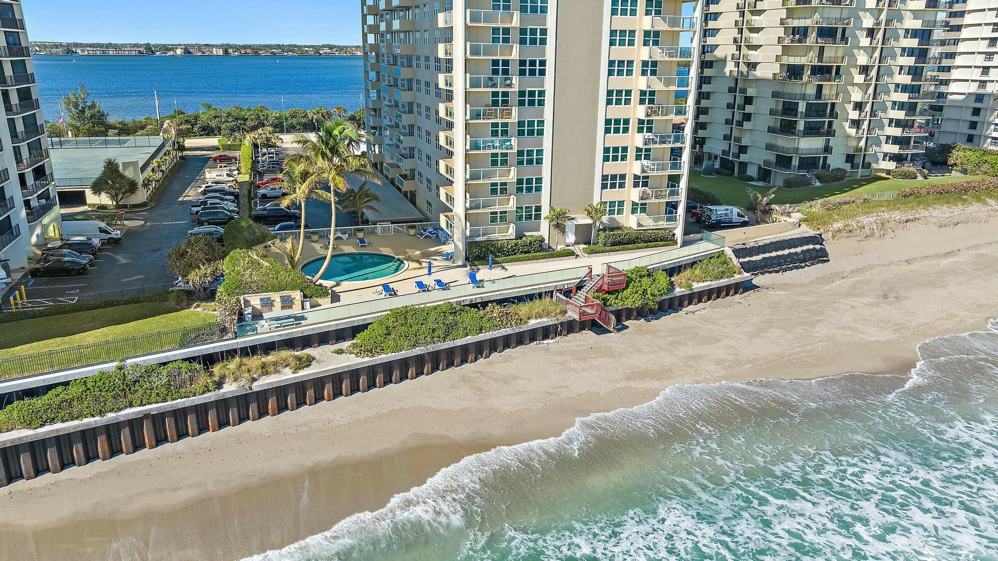 AQUARIUS CONDO - Residential