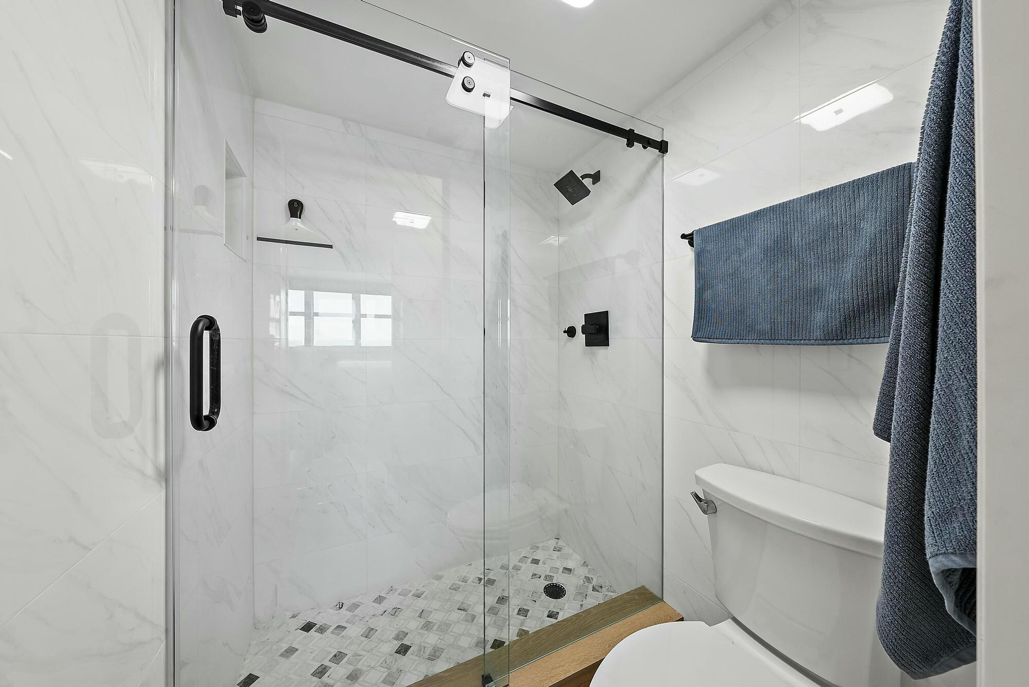 AQUARIUS CONDO - Residential