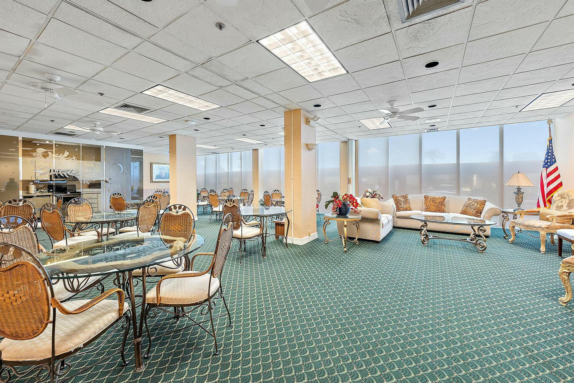 AQUARIUS CONDO - Residential
