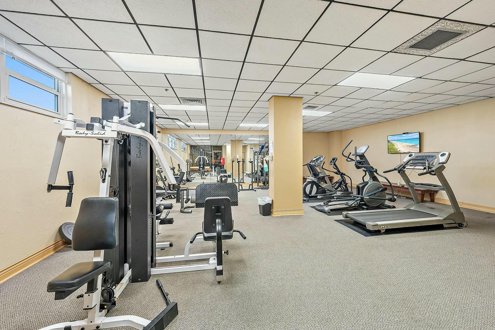AQUARIUS CONDO - Residential