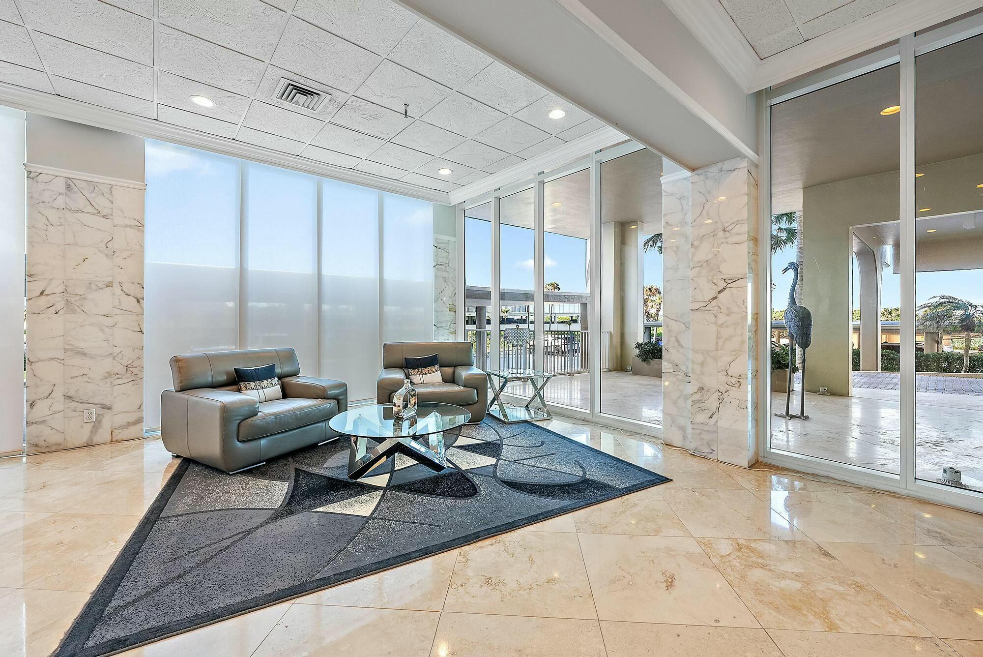 AQUARIUS CONDO - Residential