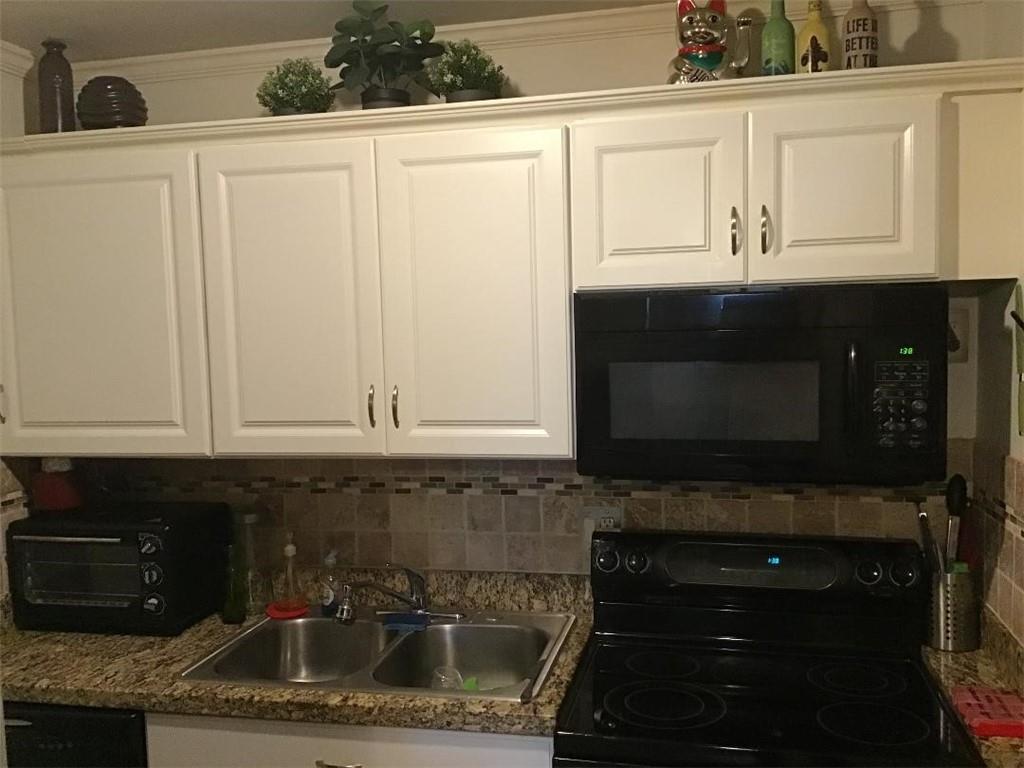 TAMARAC GARDENS - Residential