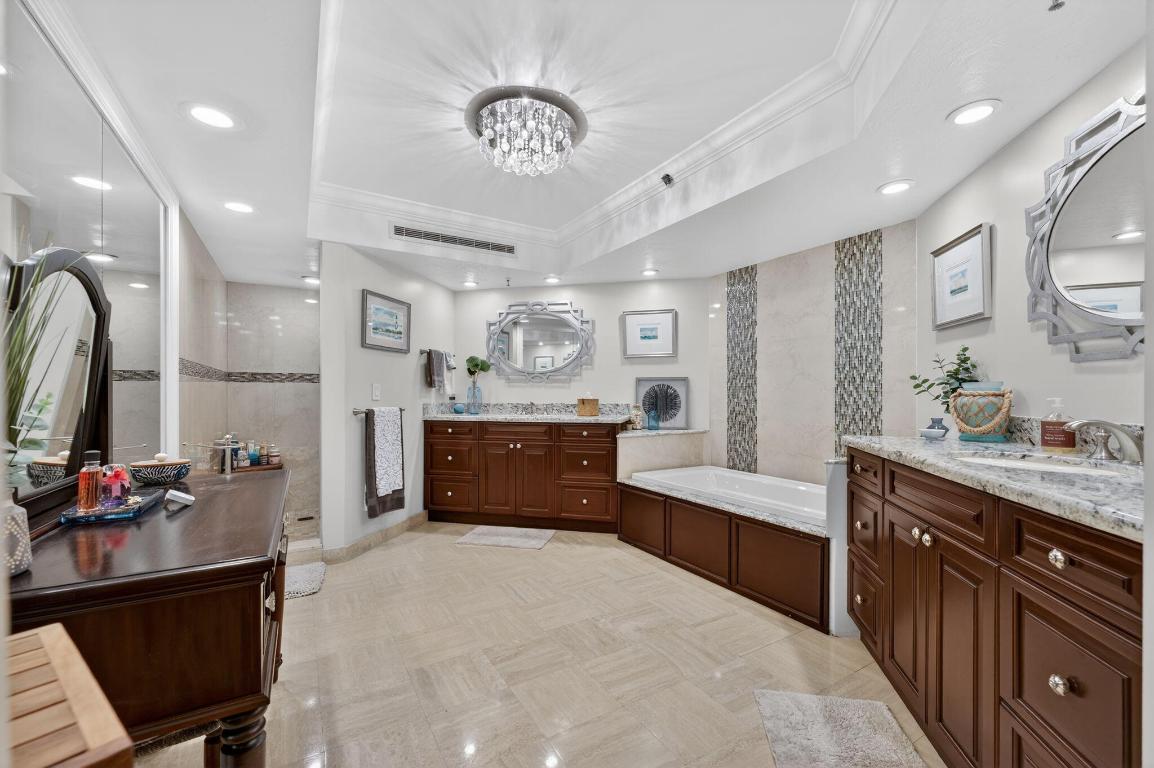 PARKER HIGHLAND CONDO - Residential