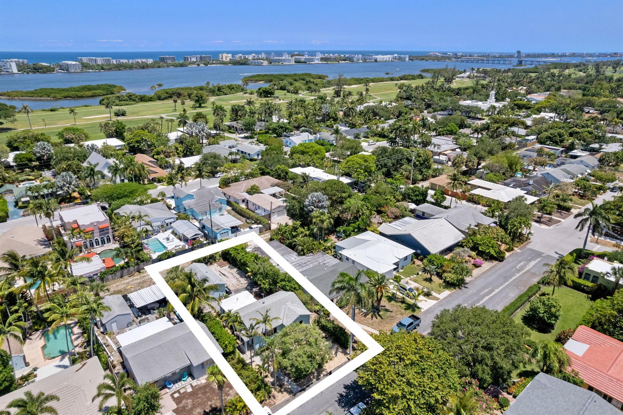 LAKE WORTH TOWN OF - Residential Lease