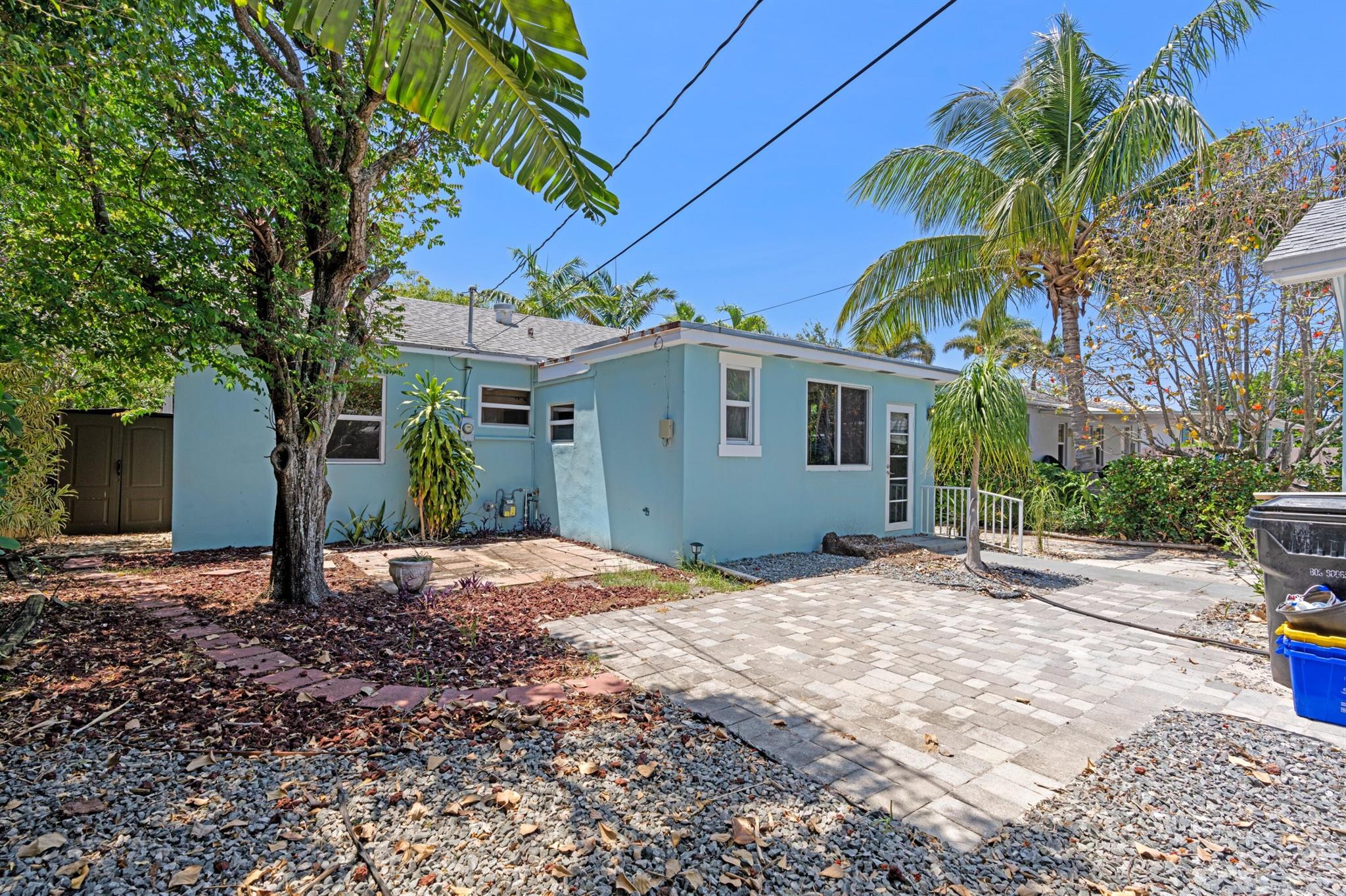 LAKE WORTH TOWN OF - Residential Lease