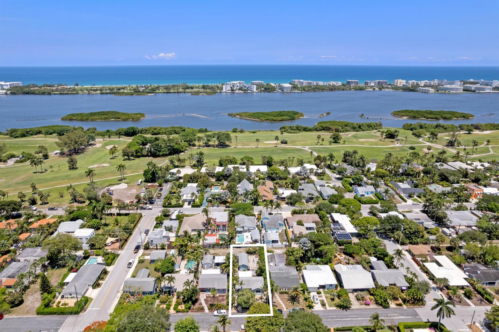 LAKE WORTH TOWN OF - Residential Lease