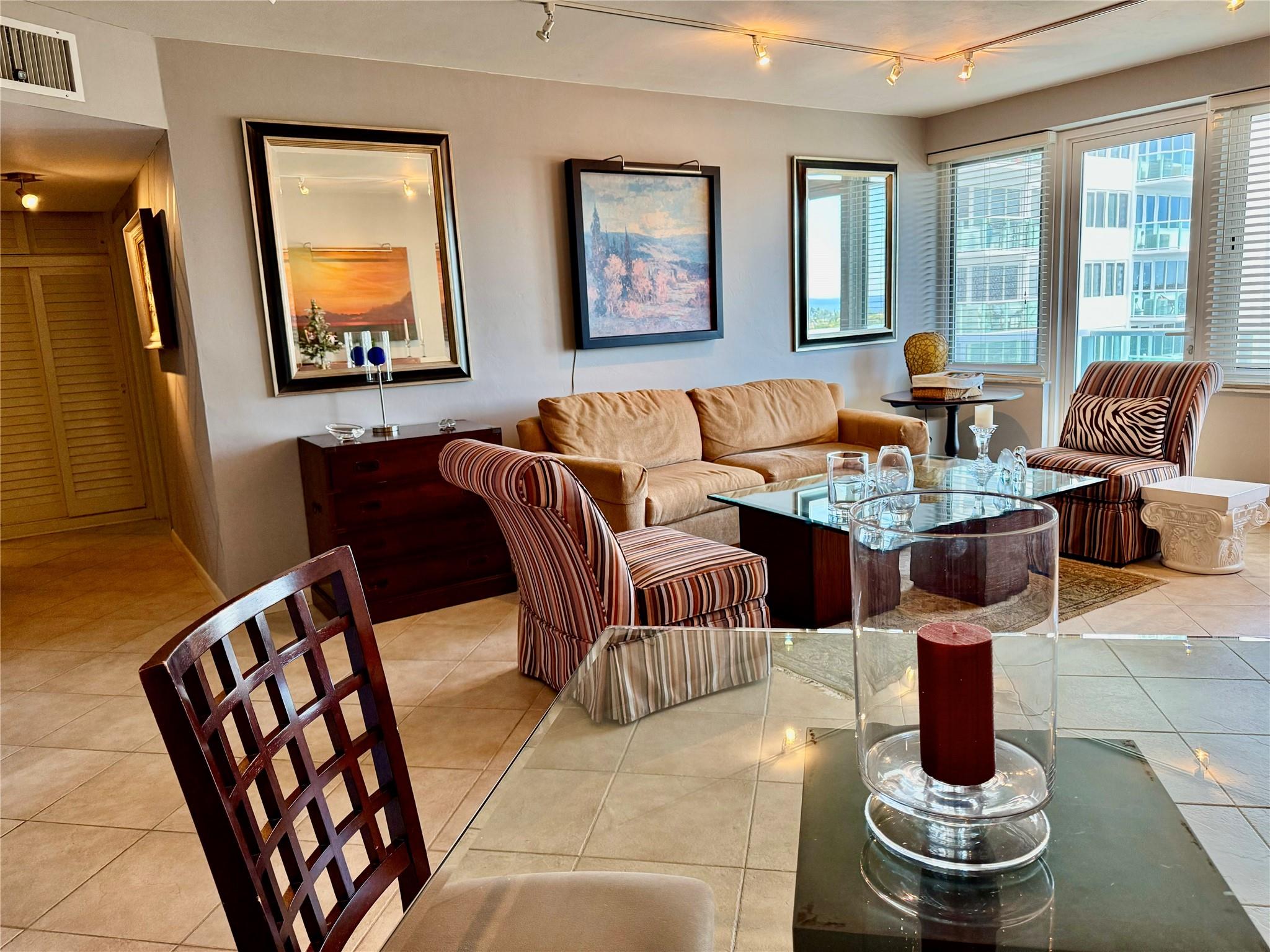 Coral Ridge Tower Orig - Residential