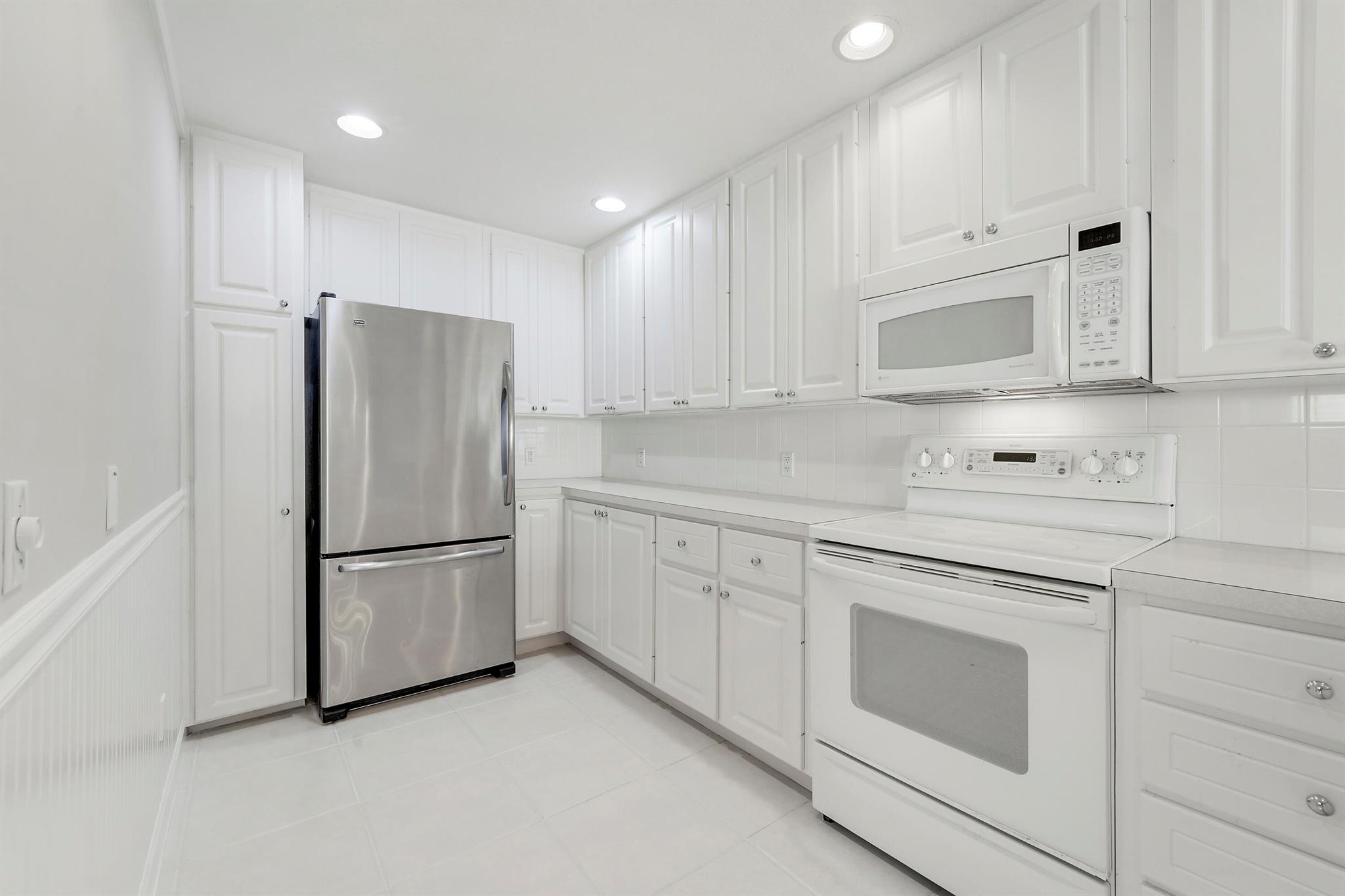 View photos, virtual tours, details... 1685 Jeaga Drive