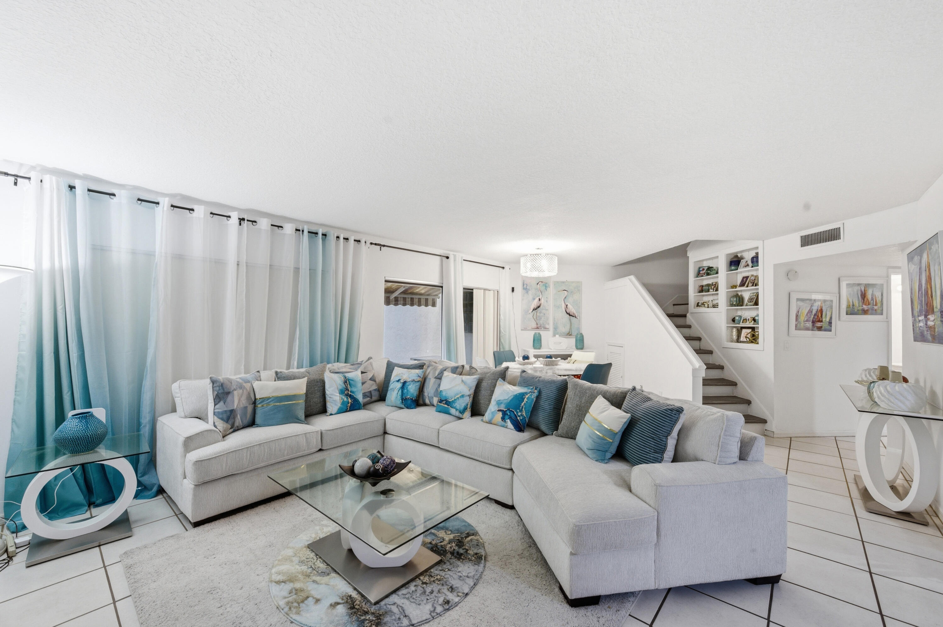 WEYBRIDGE TOWNHOMES PH II - Residential