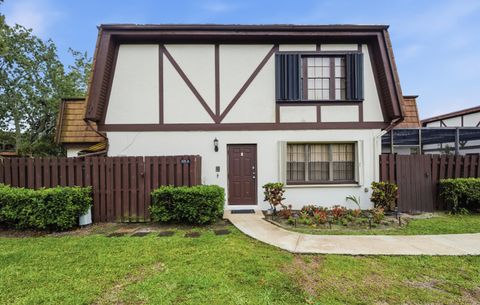 105 Weybridge Circle A Royal Palm Beach FL 33411