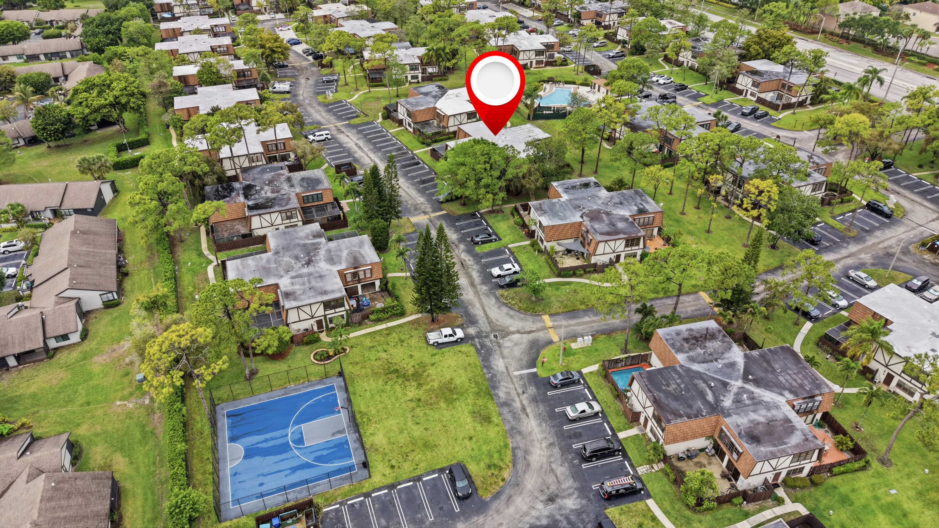 WEYBRIDGE TOWNHOMES PH II - Residential