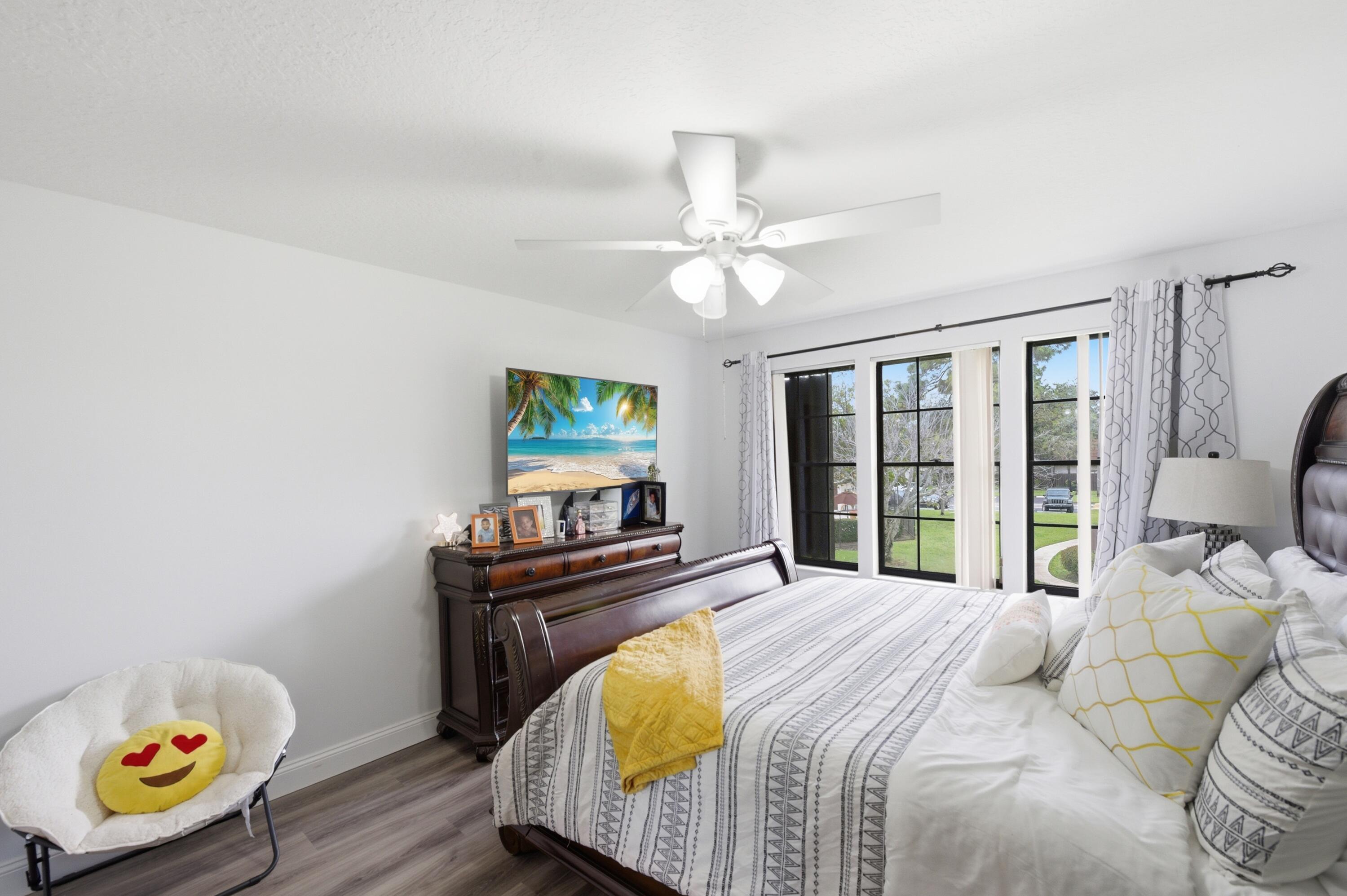 WEYBRIDGE TOWNHOMES PH II - Residential