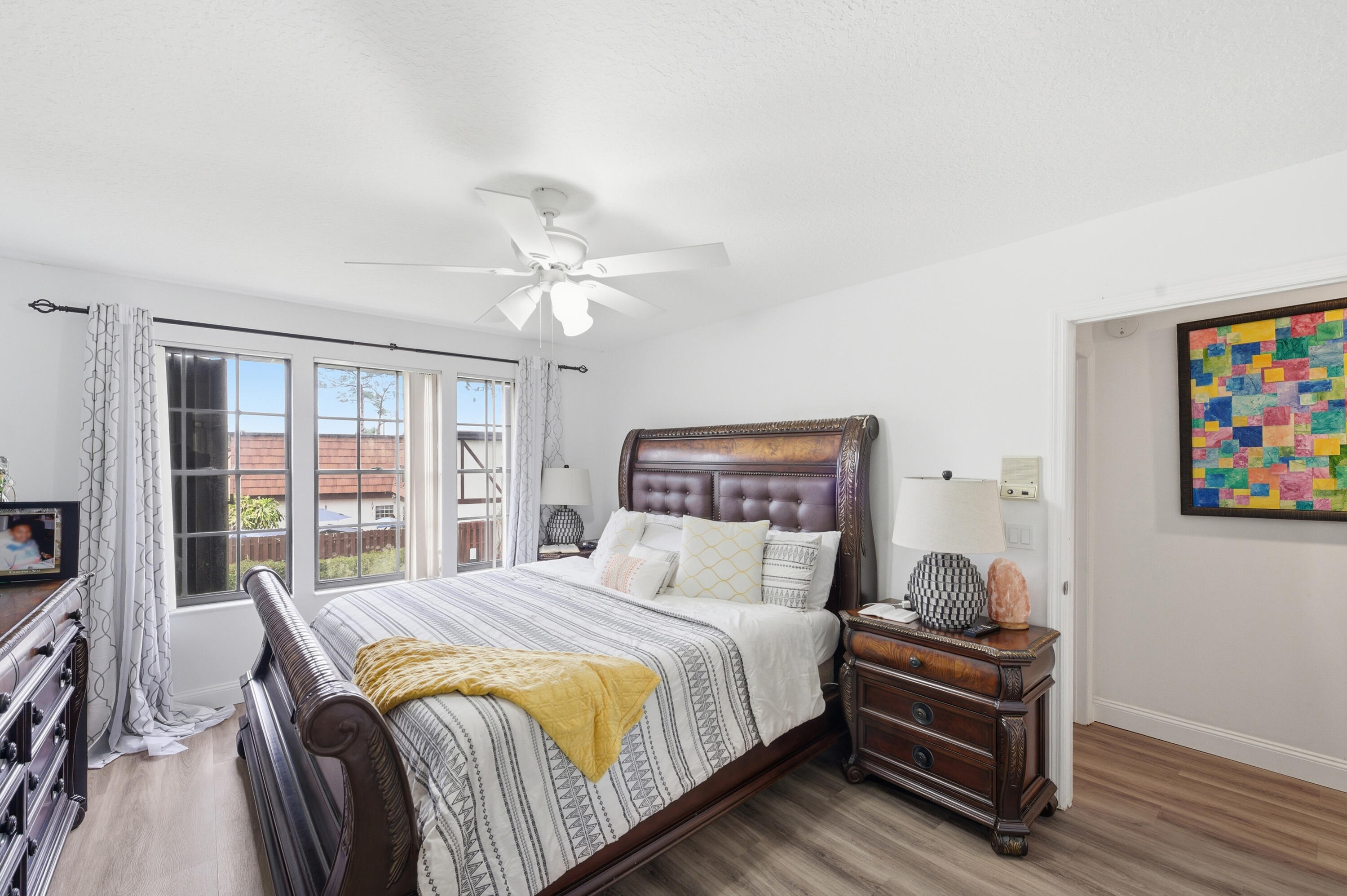 WEYBRIDGE TOWNHOMES PH II - Residential