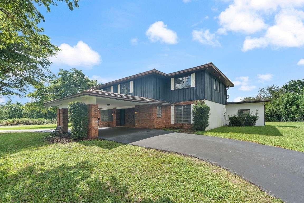 Sunshine Ranches - Residential