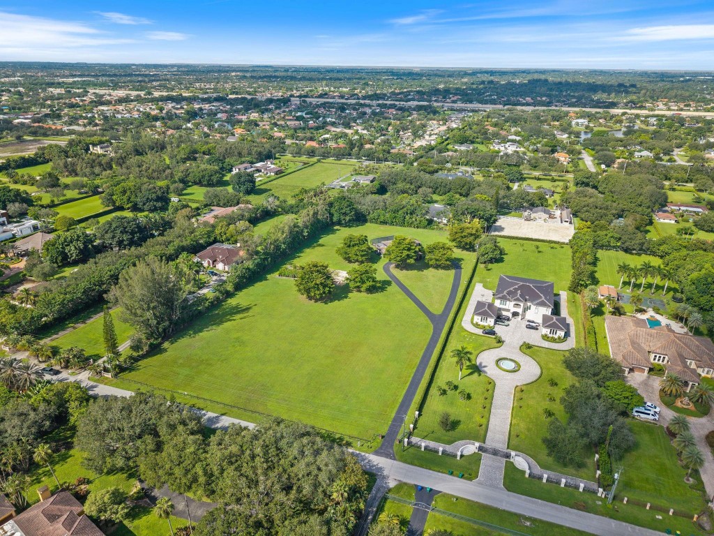 Sunshine Ranches - Residential