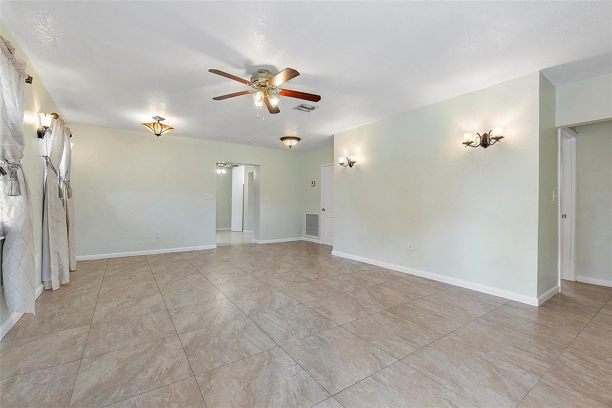 Heritage Homes 47-42 B - Residential