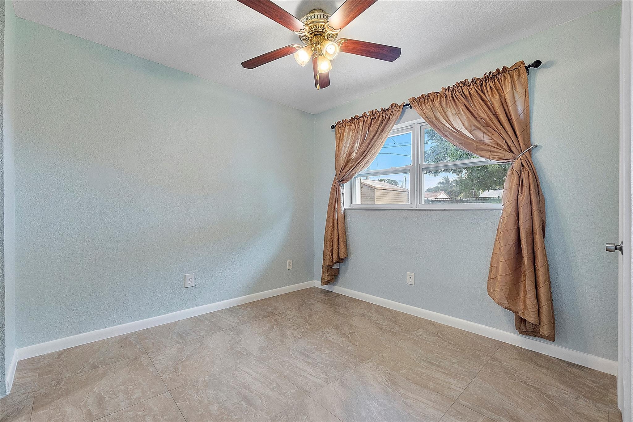 Heritage Homes 47-42 B - Residential