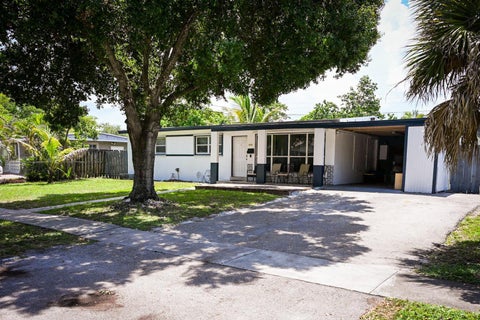 Tiny photo for 6814 NW 14TH Street, Plantation, FL 33313 (MLS # B26067801)