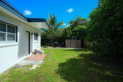 Tiny photo for 6814 NW 14TH Street, Plantation, FL 33313 (MLS # B26067801)