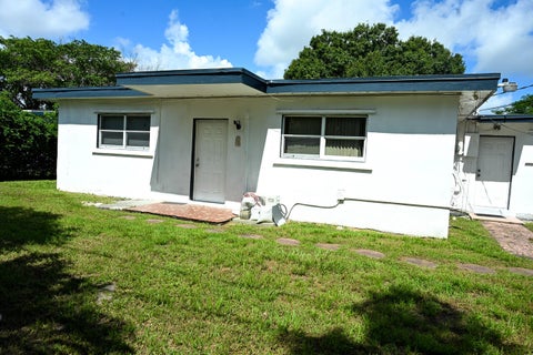 Tiny photo for 6814 NW 14TH Street, Plantation, FL 33313 (MLS # B26067801)