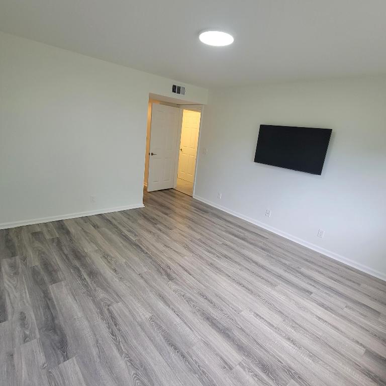 SOUTH LAKE CONDO - Residential