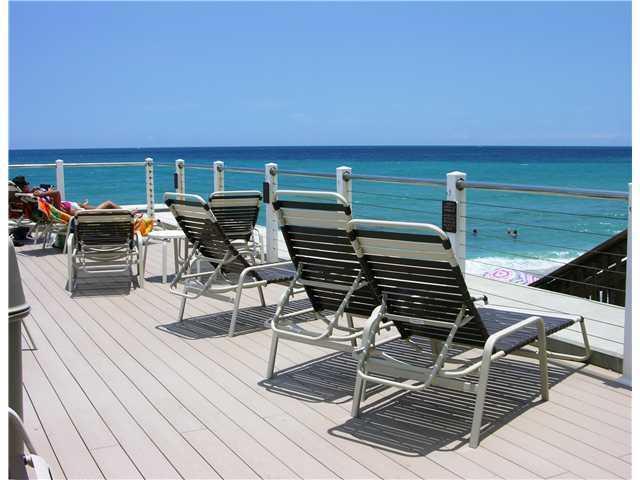 MAYFAIR HOUSE CONDO - Residential