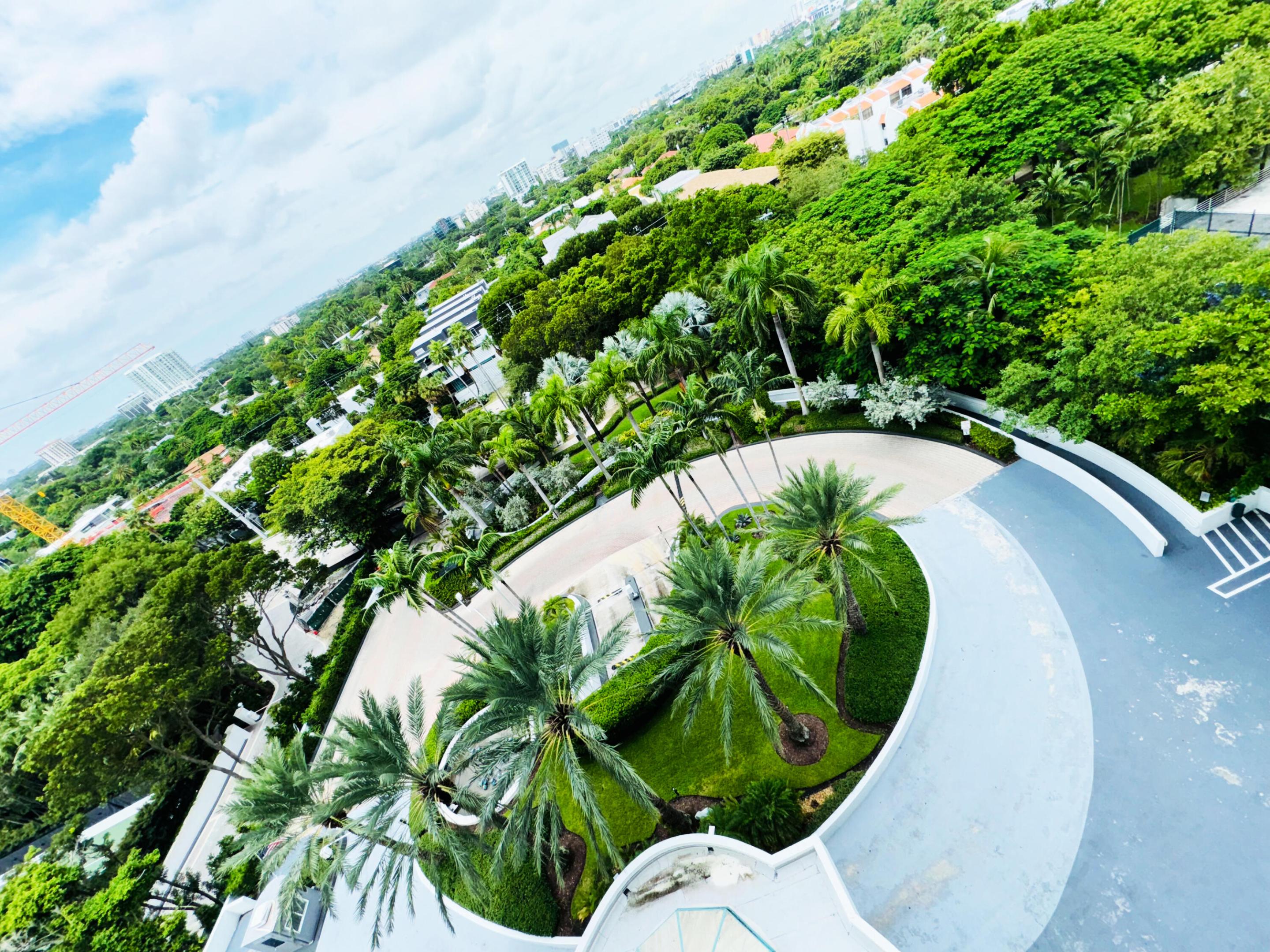 SKYLINE ON BRICKELL CONDO - Residential