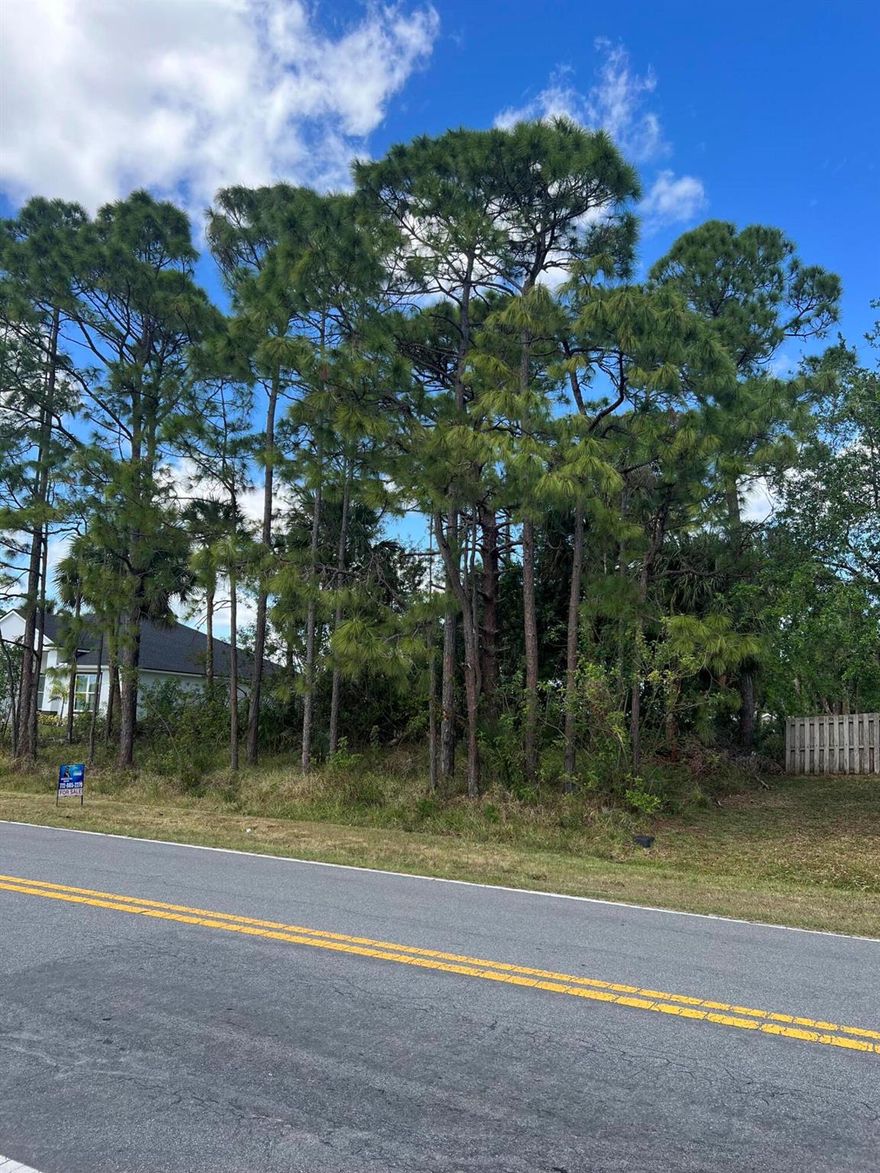 Great lot to build your dream home.Conveniently located in close to major highways