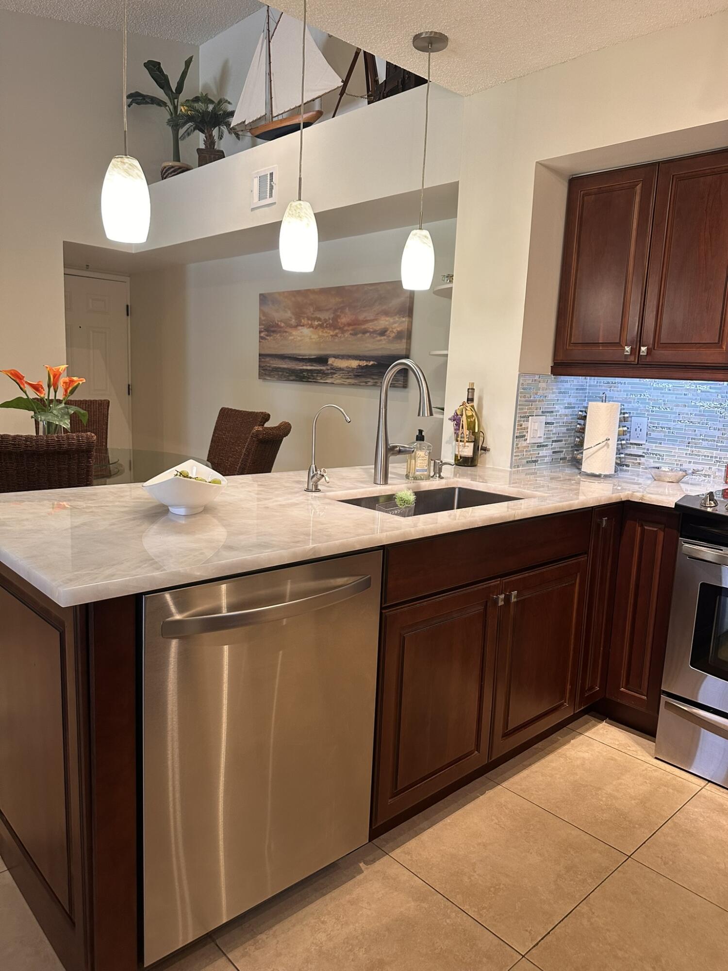 180 Yacht Club Way 309