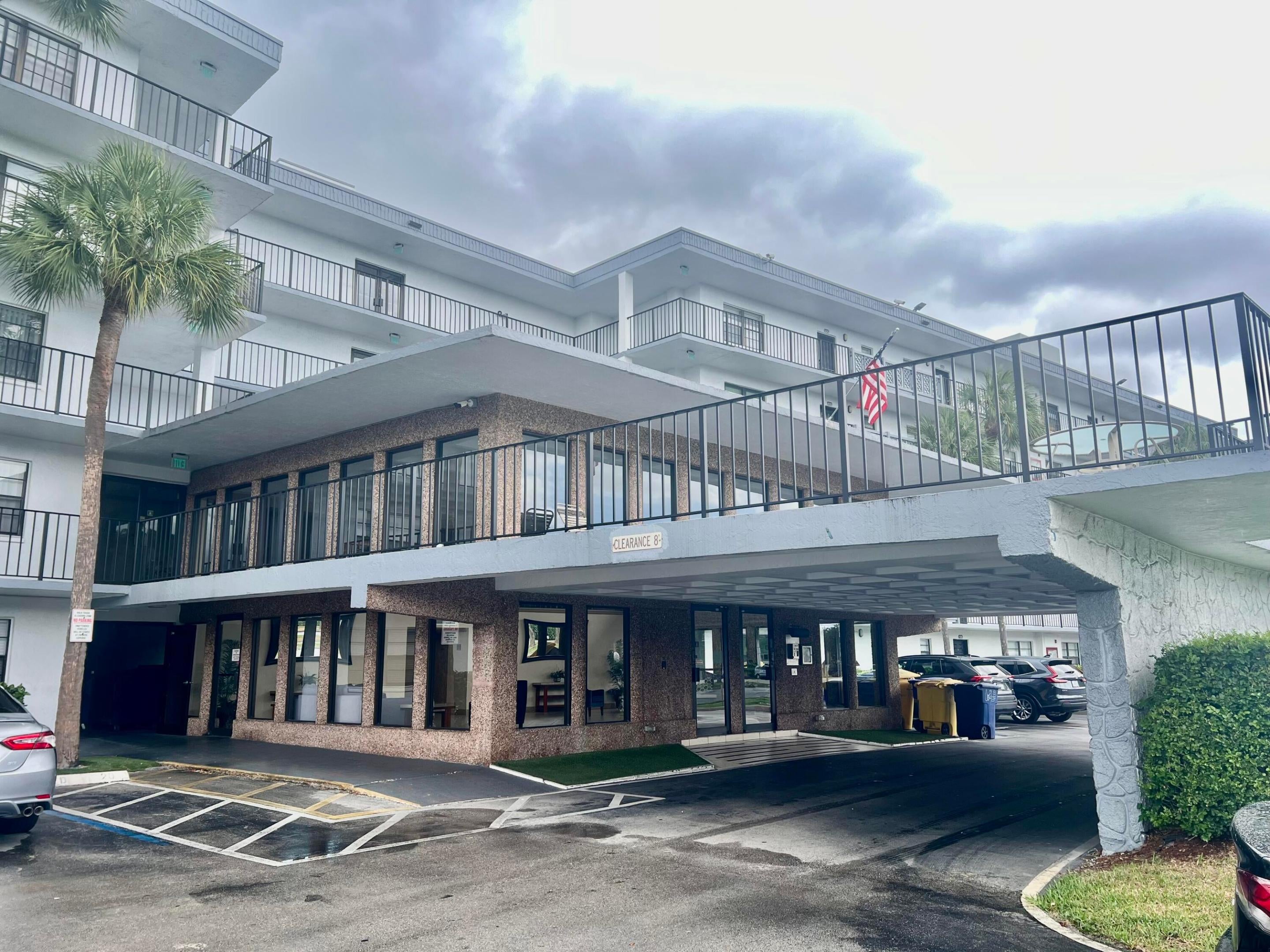 9235 SW 8th Street 304, Boca Raton FL 33428