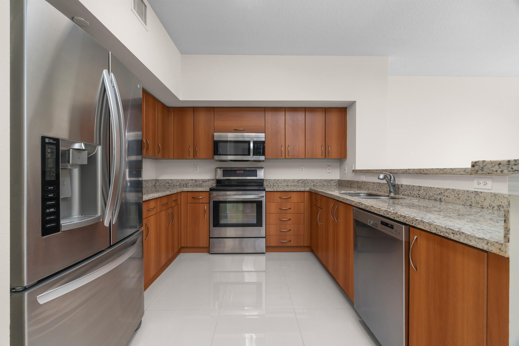 250 NE 3rd Avenue 1305