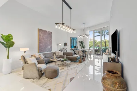 701 N Fort Lauderdale Beach Blvd Unit 212, Fort Lauderdale, FL 33304 - MLS#: F10483423